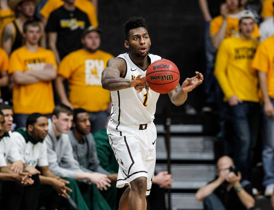 Border War Victories - Wyoming MBB at CSU (2015)